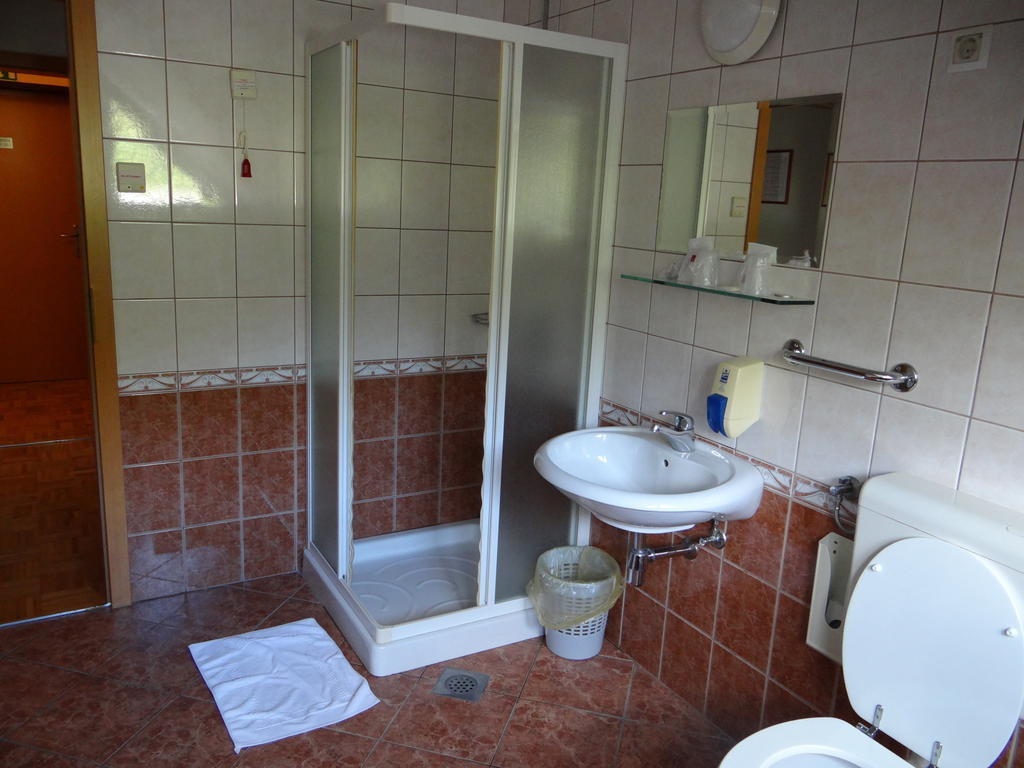 Rooms Hochkraut Celje Habitación foto